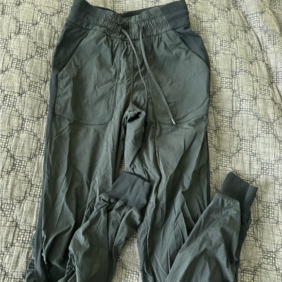 Lululemon Dance Studio Mid Rise Jogger Full Length - Picture 4 of 7